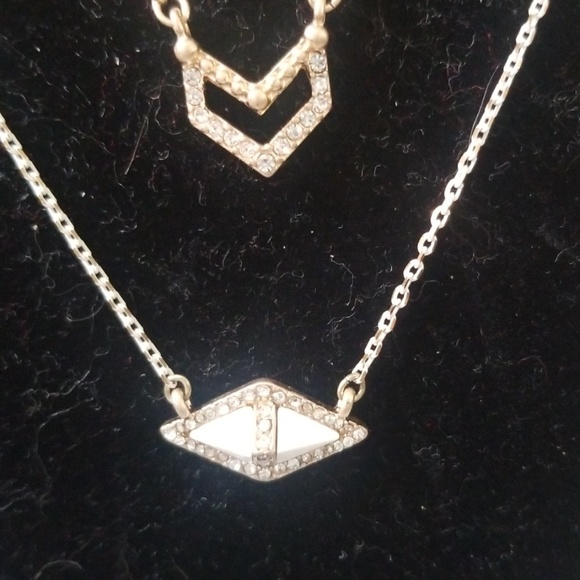 Chloe and Isabel Portico Convertible Pendant Necklace 3 strand 3 pendant - Picture 3 of 3